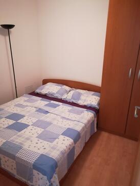 Apartments Tisno, North Dalmatia