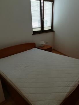 Apartments Tisno, North Dalmatia