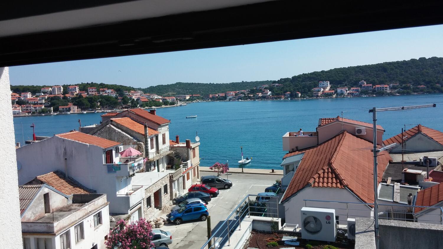 Apartments Tisno, North Dalmatia