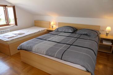 Apartments with parking space Senj - 15376