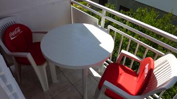 Apartments and rooms with parking space Hvar - 15378