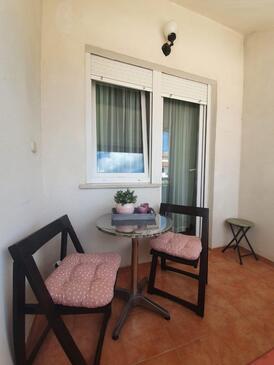 Ferienwohnungen mit Parkplatz Valbandon, Fazana - 15386