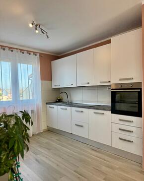 Apartmanok parkolóhellyel Valbandon, Fazana - 15386