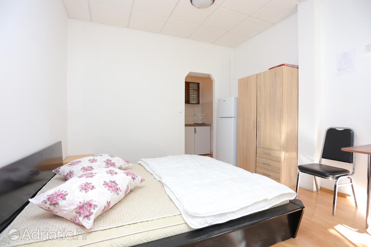 AS-15417-b - Private accommodation - Apartments with a parking space Dugi Rat, Omiš