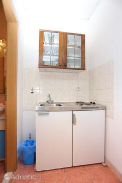Apartmaji s parkingom Dugi Rat, Omiš - 15417