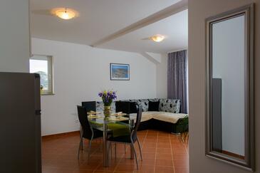 Apartments with parking space Trogir - 15440