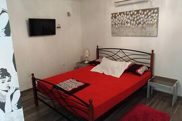 Studio with terrace Stari Grad, Central Dalmatia