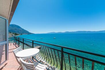 Apartments by the sea Brist, Makarska - 15465