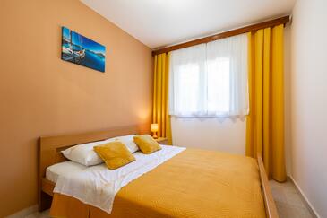 Family friendly house with a parking space Prižba, Korčula - 15468