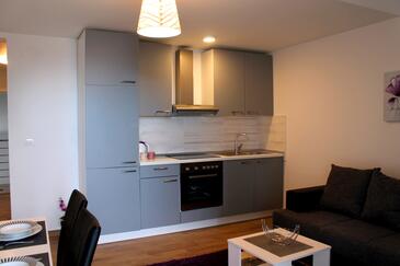 Apartmani s parkingom Podaca, Makarska - 15475