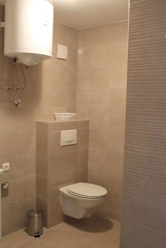 A-15475-b - Private accommodation - Apartments with a parking space Podaca, Makarska