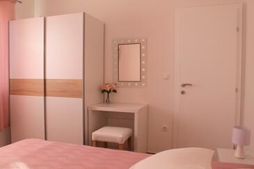 Leiligheter med parkering Podaca, Makarska - 15475