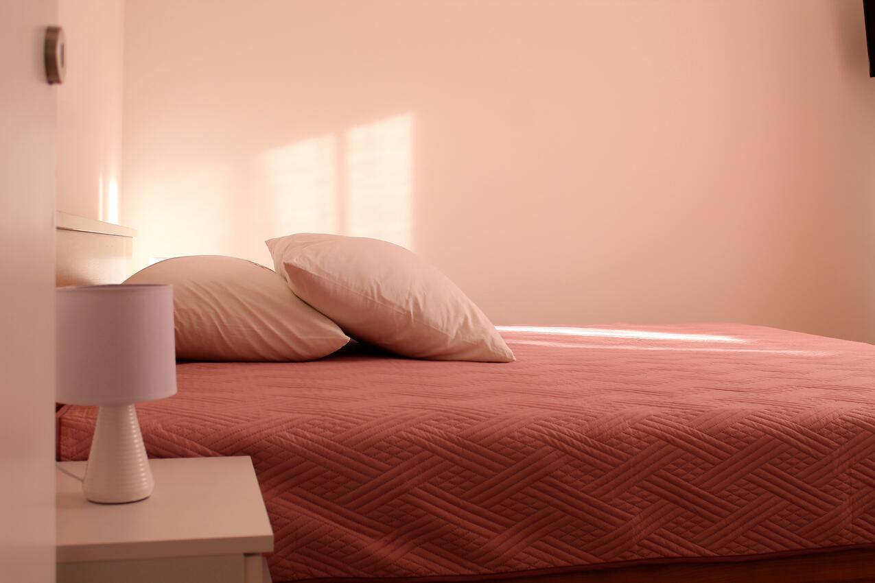 A-15475-c - Private accommodation - Apartments with a parking space Podaca, Makarska