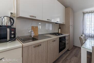 Family friendly house with a swimming pool Cove Koramaslinova - Koromaslinova, Brač - 15479