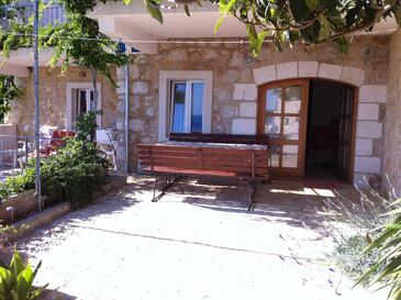 Apartments with parking space Ivan Dolac, Hvar - 15483