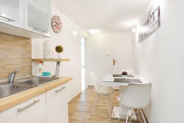 Apartments with terrace Trogir, Central Dalmatia