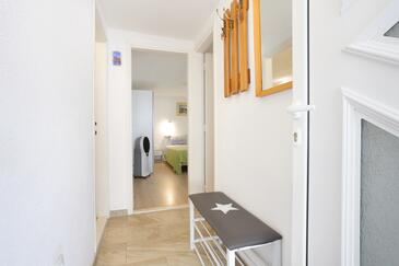 Apartments with terrace Trogir, Central Dalmatia
