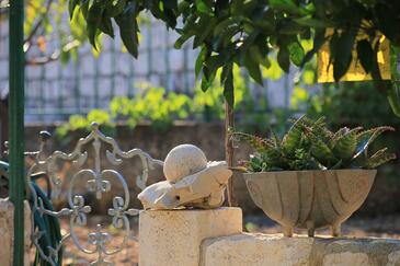 Apartments with terrace Trogir, Central Dalmatia