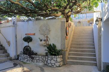 Apartments with terrace Trogir, Central Dalmatia