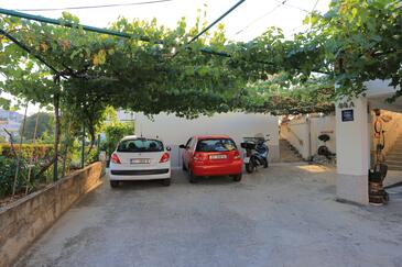 Apartments with terrace Trogir, Central Dalmatia