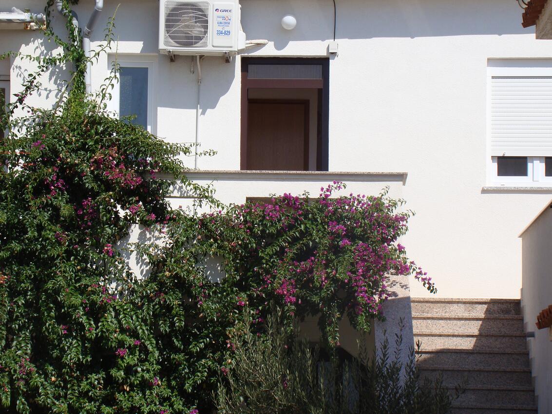 Apartamentos con parking Povljana, Pag - 15532