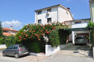 Apartment with terrace Pula, Istria