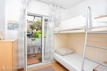 Ferienwohnungen am Meer Arbanija, Ciovo - 15595