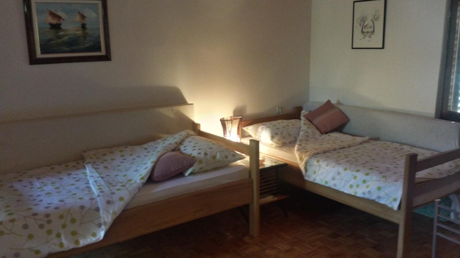 Apartments with parking space Ugljan - 15613