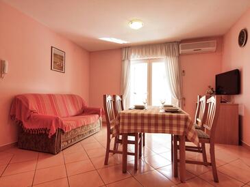 Apartments by the sea Srima - Vodice, Vodice - 15621