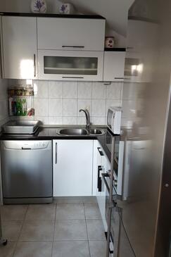 Apartments by the sea Gradac, Makarska - 15642