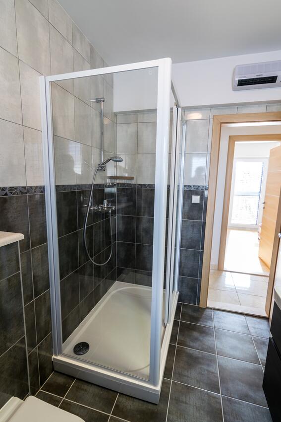 A-15665-a - Alloggi privati - Appartamenti con piscina per famiglie San Giovanni di Brazza - Sutivan, Brazza - Brač