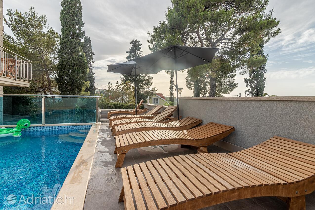 Giardino - Appartamenti con piscina per famiglie San Giovanni di Brazza - Sutivan, Brazza - Brač