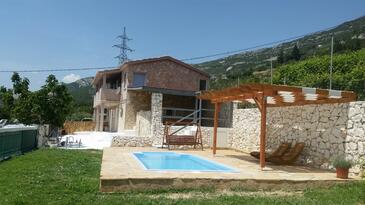 House with terrace Kaštel Stari, Central Dalmatia