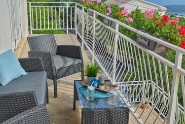 Apartmanok parkolóhellyel Smrika, Kraljevica - 15700