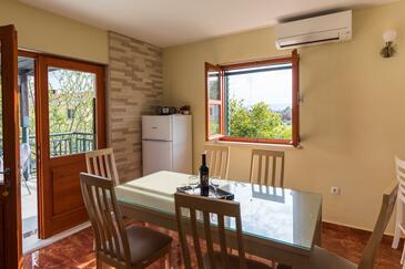 Family friendly house with a swimming pool Kremena (Neretva Delta - Ušće Neretve) - 15701
