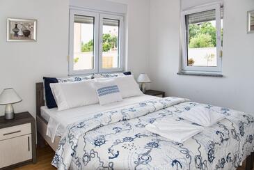 Rodinné apartmány s bazénem Vinkuran, Pula - 15736