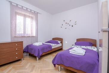 Rodinný dům s bazénem Sveti Filip i Jakov, Biograd - 15775