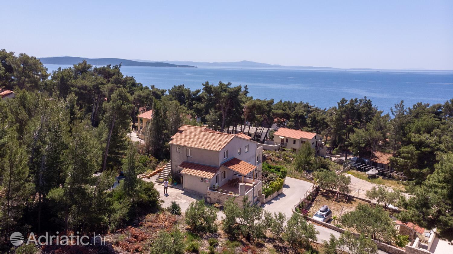 Apartments with parking spaces Ivan Dolac, Hvar - 15784