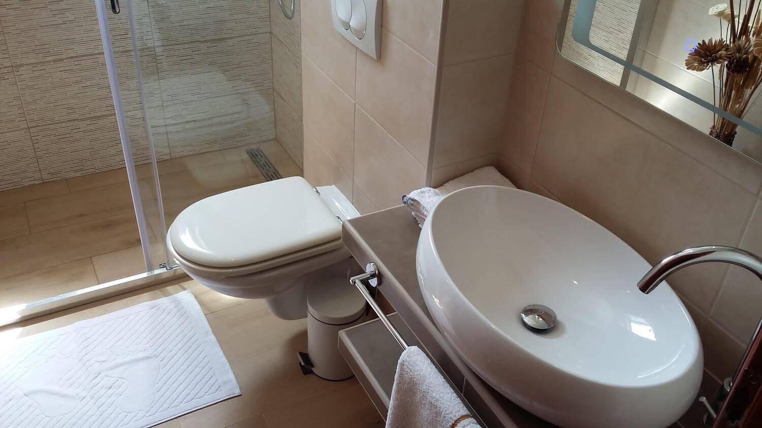 A-15794-b - Alloggi privati - Appartamenti accanto al mare Palit, Arbe - Rab