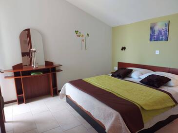 Apartments by the sea Palit, Rab - 15794