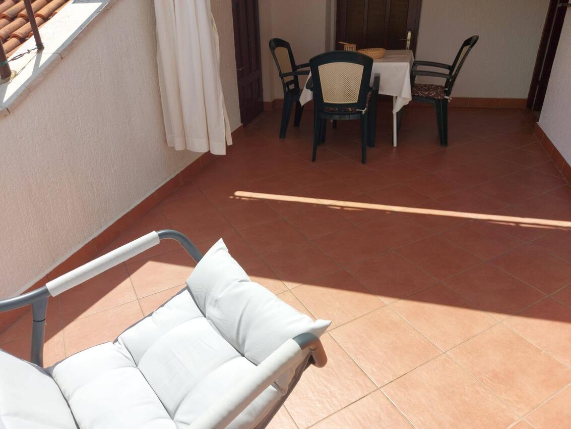A-15794-b - Alloggi privati - Appartamenti accanto al mare Palit, Arbe - Rab