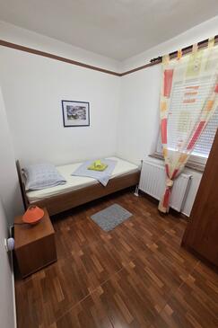 Apartmaji s parkingom Novi Vinodolski - 15823