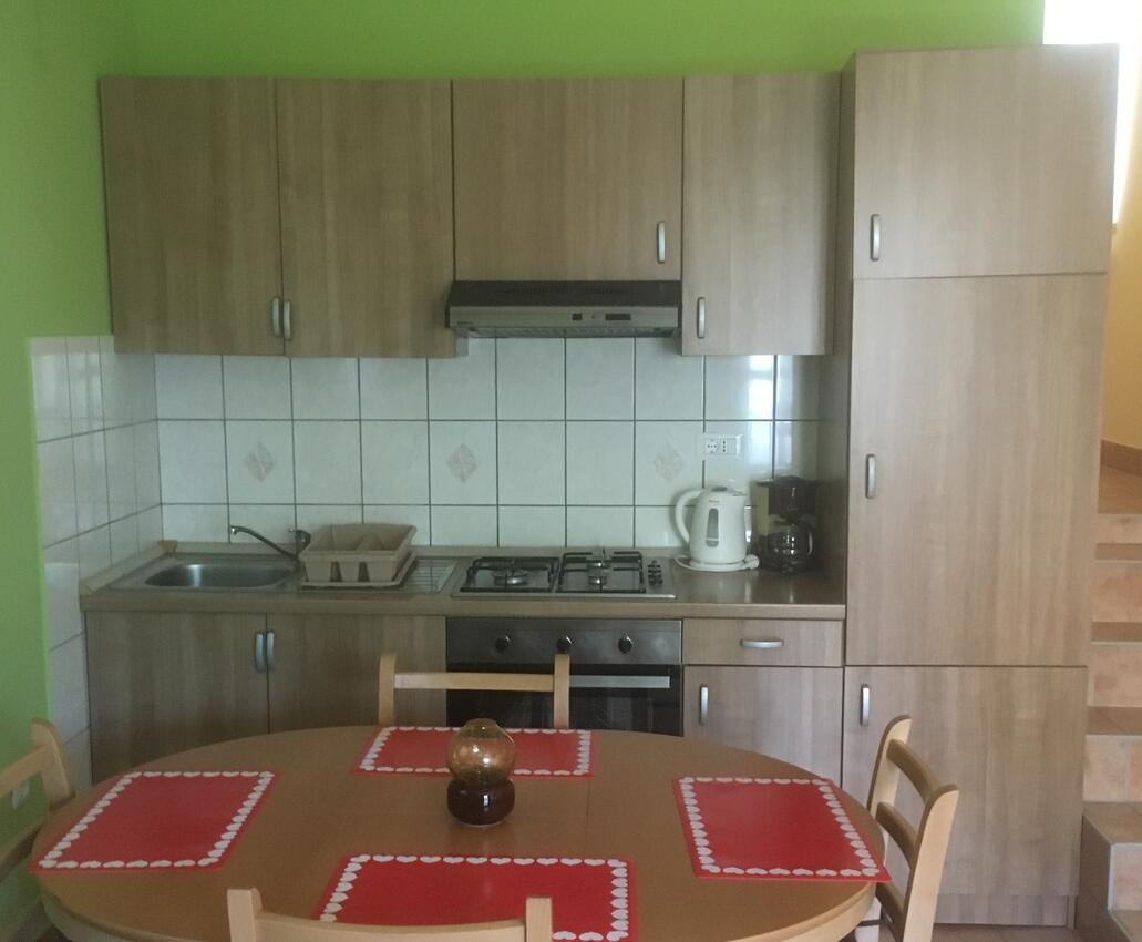 Appartamenti per famiglie con bambini Vinez, Albona - Labin - 15826