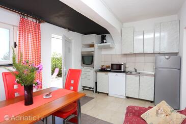 Leiligheter med parkering Okrug Donji, Ciovo - 15848