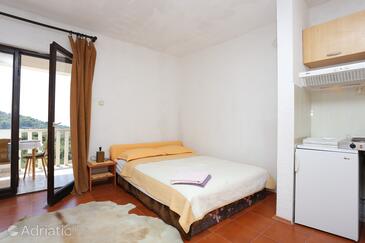 Leiligheter med parkering Okrug Donji, Ciovo - 15848