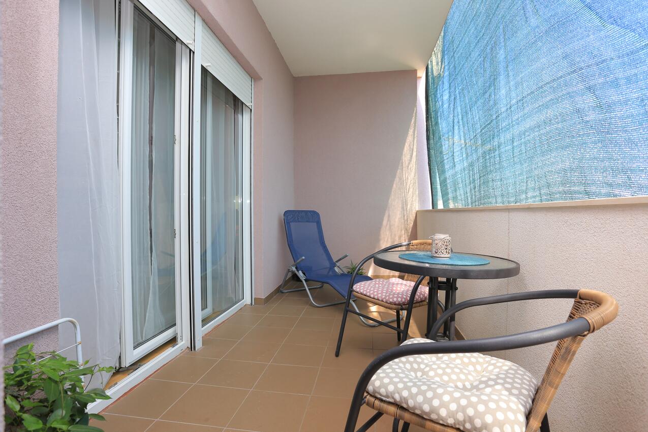 Kétszobás apartman Kastel Kambelovac (Kastela) (A-15885-a)