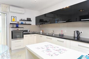 Ferienwohnungen mit Parkplatz Kastel Kambelovac, Kastela - 15885