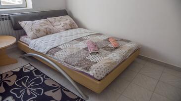Apartmány s terasou Tisno, Severní Dalmácie