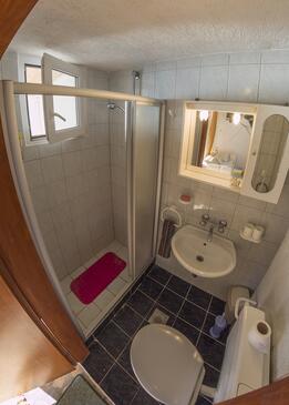 Apartmány s terasou Tisno, Severní Dalmácie
