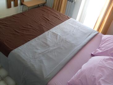 Apartmány s terasou Tisno, Severní Dalmácie